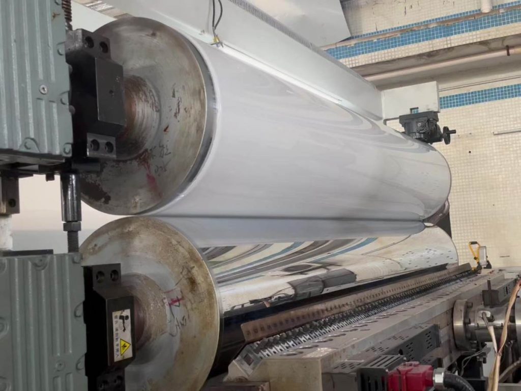 PP material preparation for poultry manure belt production
