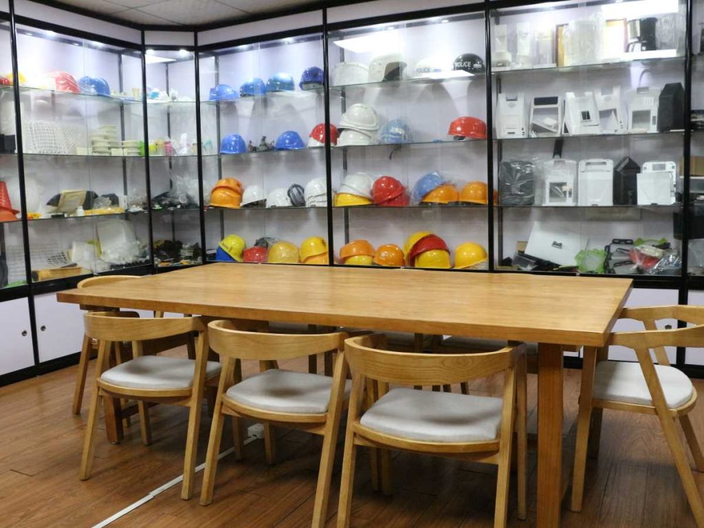 Contact Zemyn Mold manufacturing team in China